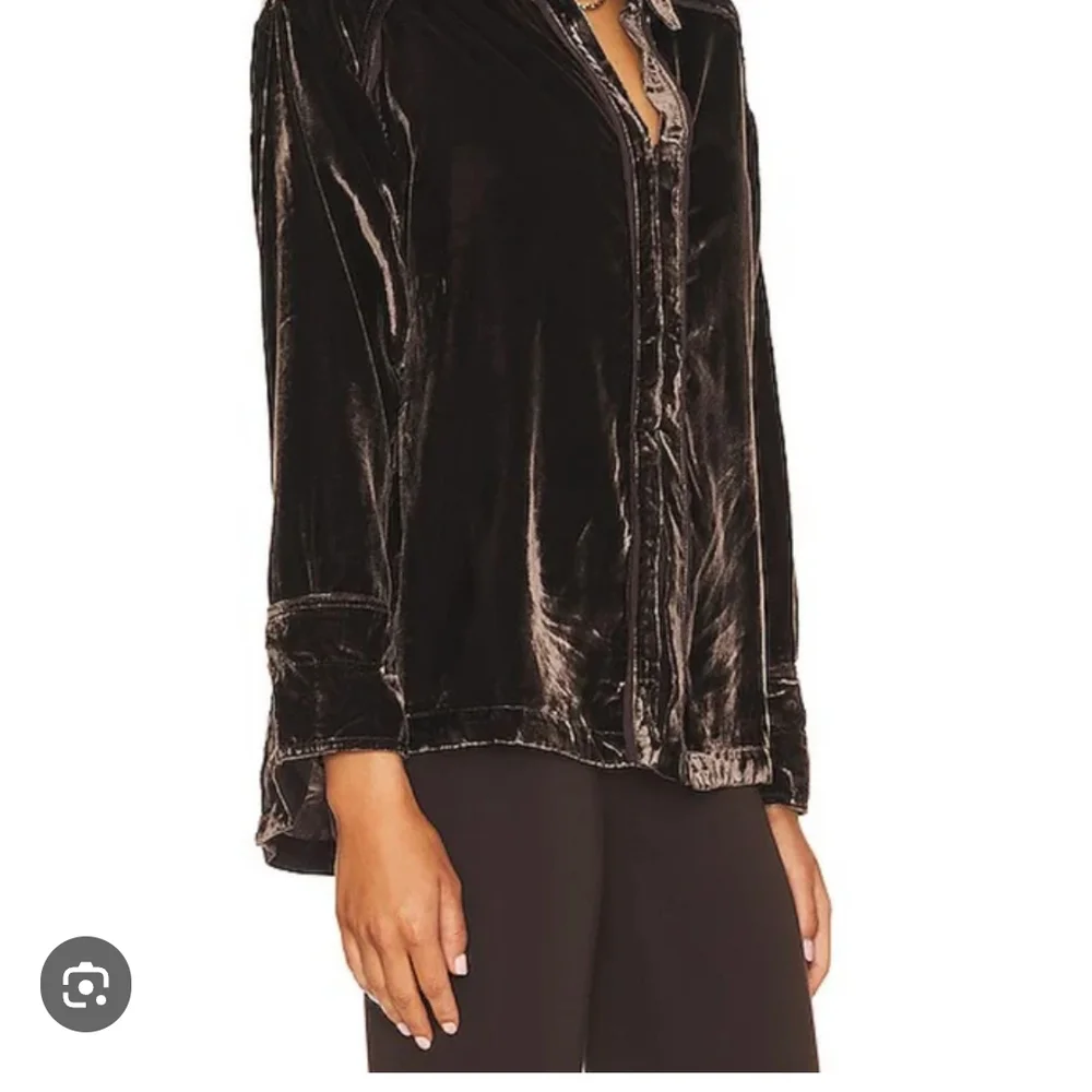 Elegant Chocolate Brown Velvet Women's Top - Picture 3 of 10